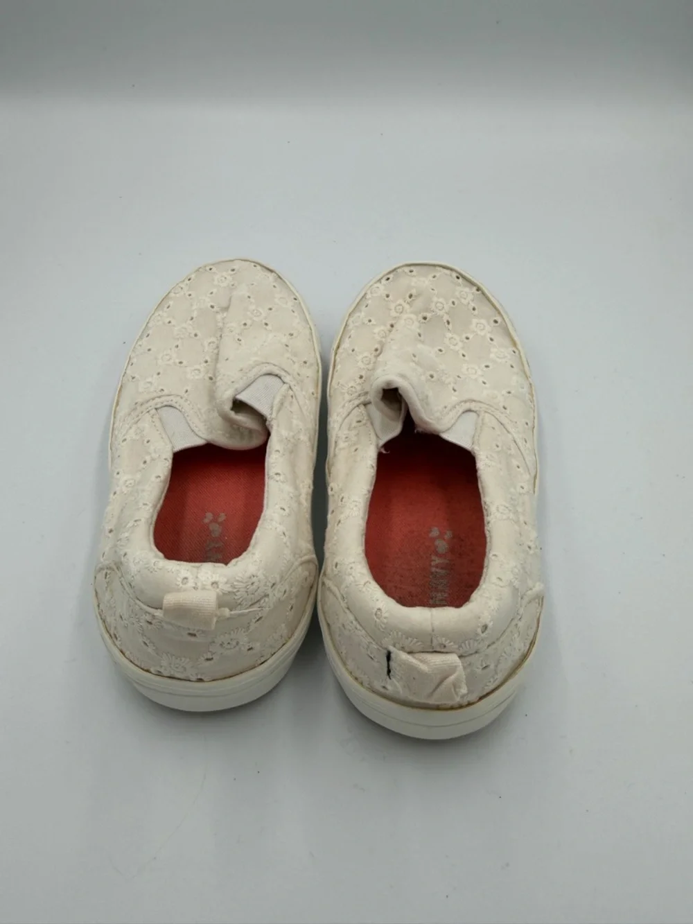 Old Navy Girls Toddler 11 Kids White Eyelet Slip-On Sneakers Shoes